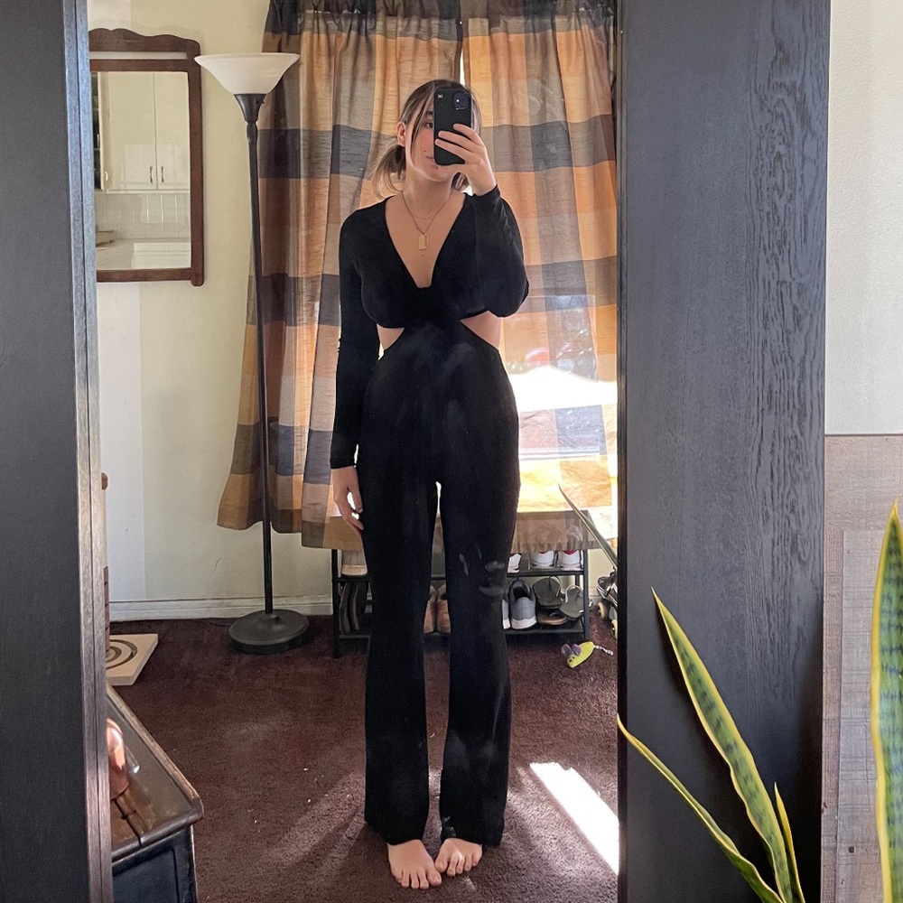 The cutest cut open jumpsuit